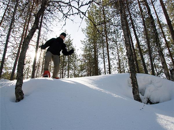 Finland snowshoeing vacation