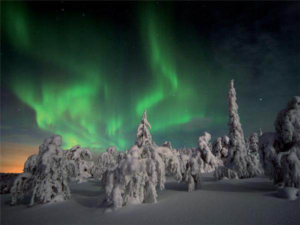 Finland snowshoeing vacation