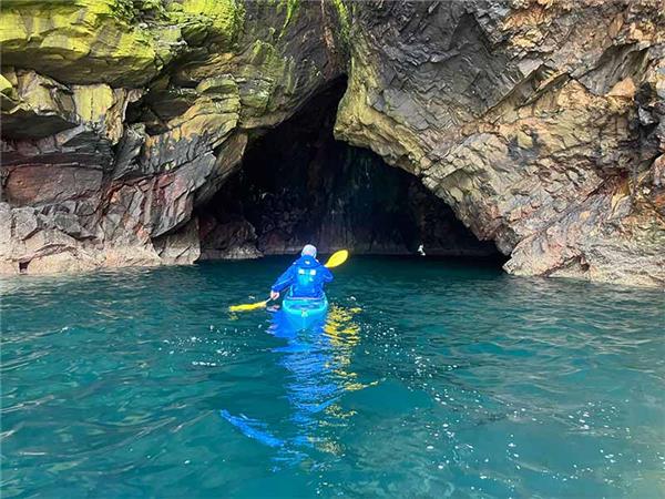 Outer Hebrides sea kayaking vacation in Scotland