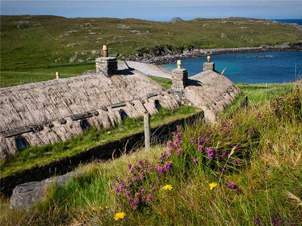 Outer Hebrides sea kayaking vacation in Scotland