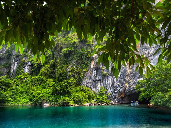 Vietnam small group tour