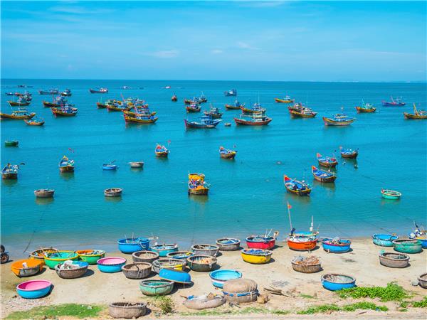 Vietnam activity vacation