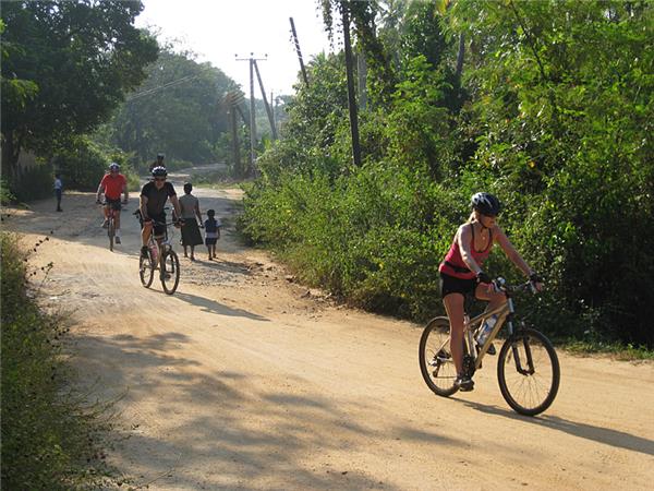 Sri Lanka cycling vacation