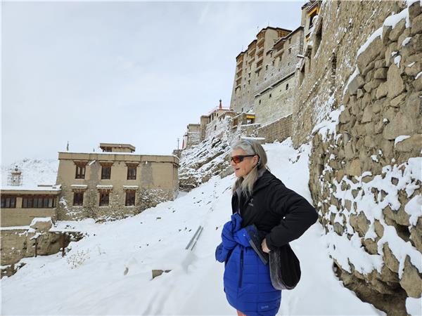 Snow Leopard searching vacation in Ladakh