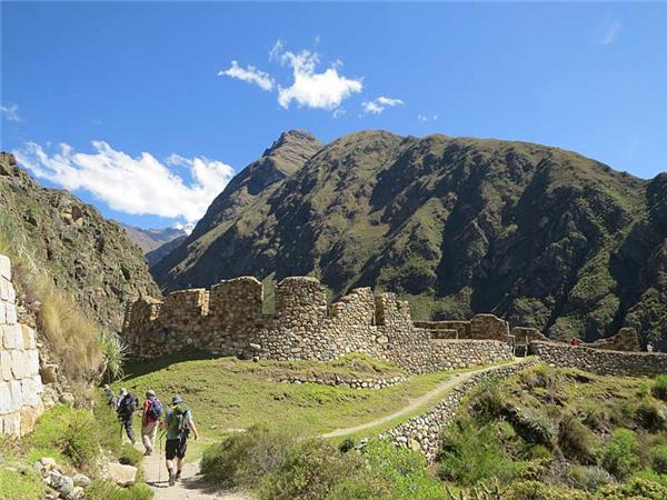 Hiking the Inca trail vacation