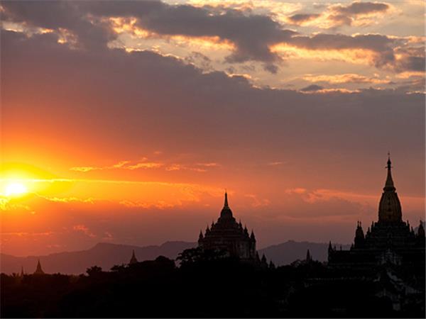 Burma biking vacation