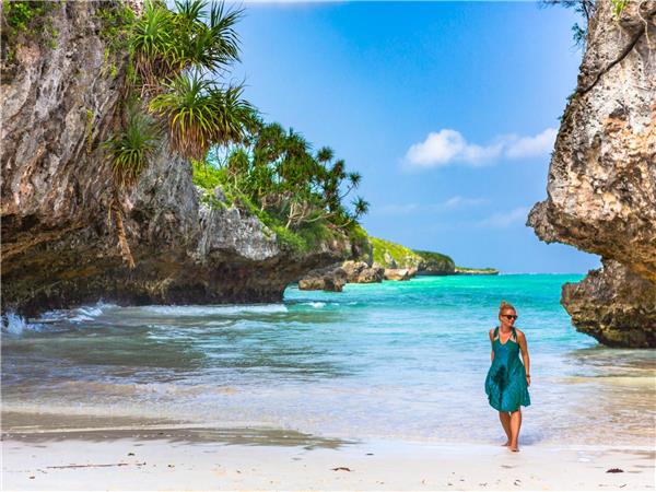 Tanzania small group tour, savannahs & sands