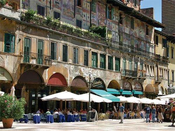 Cycling tours in Italy, Dolomites to Venice