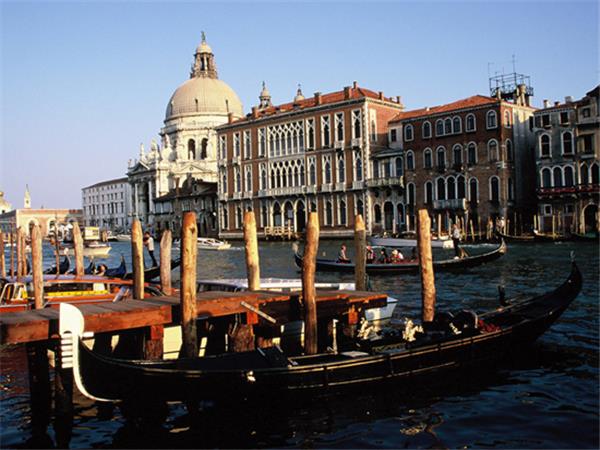 Cycling tours in Italy, Dolomites to Venice