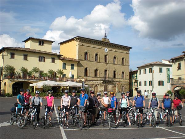 Tuscany biking vacation through Siena & Chianti
