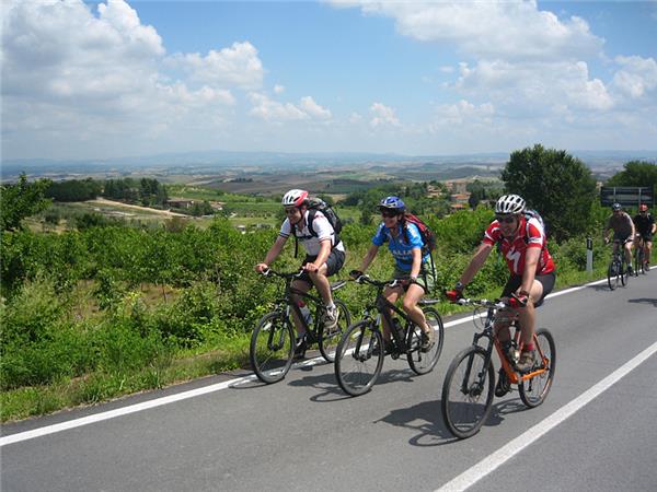 Tuscany biking vacation through Siena & Chianti