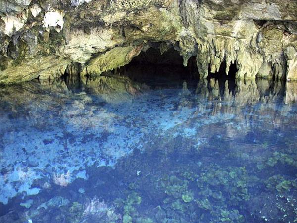 Belize small group adventure vacation