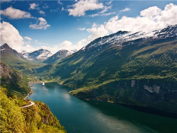 Fjords walking holiday in Norway