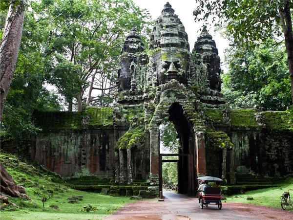 Indochina vacation, Hanoi to Bangkok via Angkor