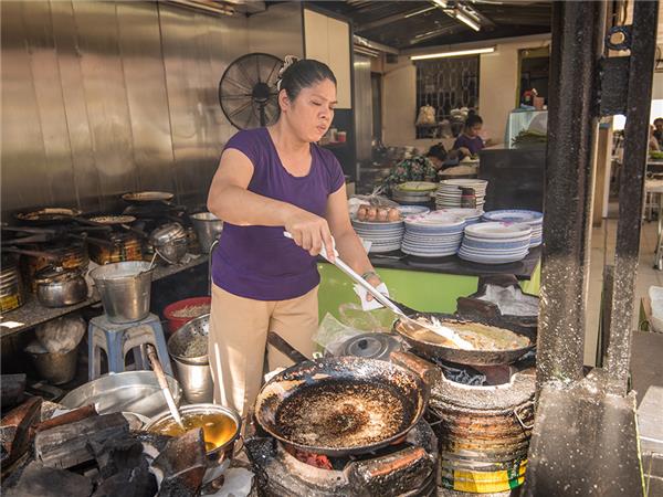 Vietnam small group vacation, a food adventure