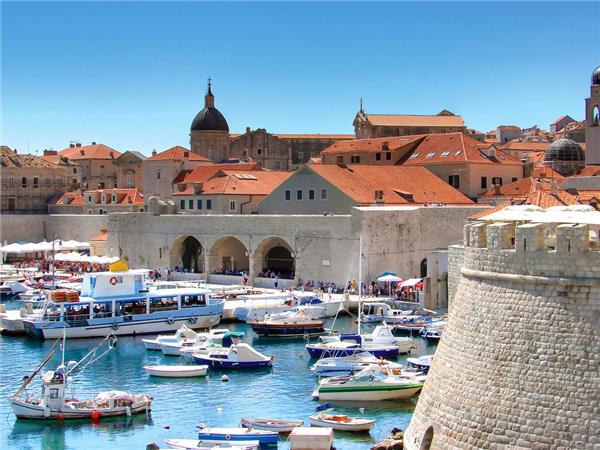 Croatia sailing vacation, Dubrovnik to Split