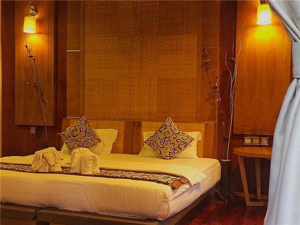 Premium Borneo small group tour