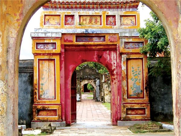 Vietnam biking vacation, small group