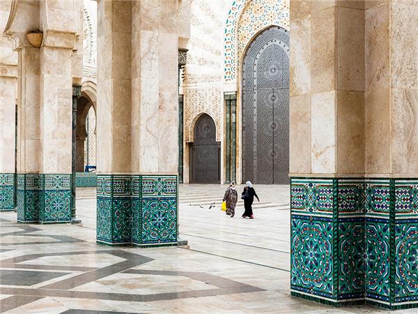 Morocco overland vacation, small group