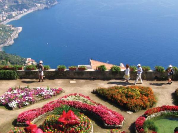 Amalfi Coast moderate hiking vacation, Italy