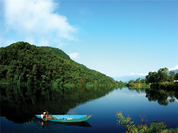 Family adventure vacation in Nepal