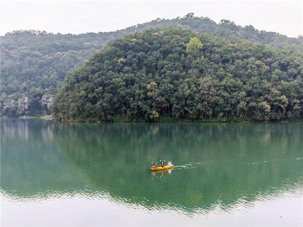 Family adventure vacation in Nepal