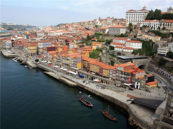 Portugal small group vacation with added comfort