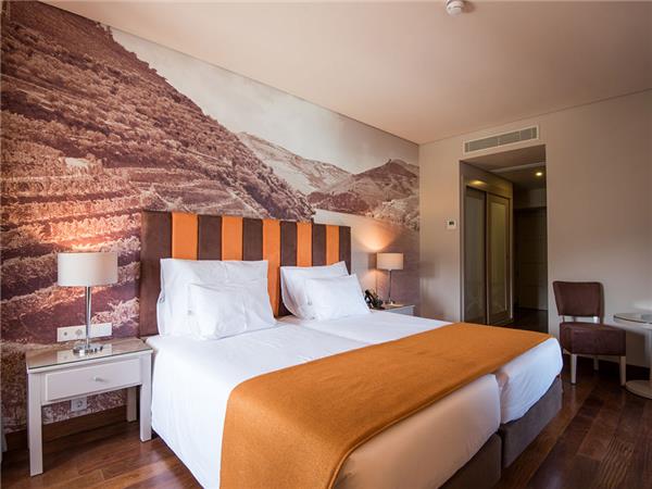 Portugal small group vacation with added comfort