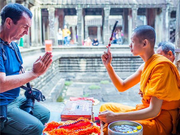 Cambodia tour, small group