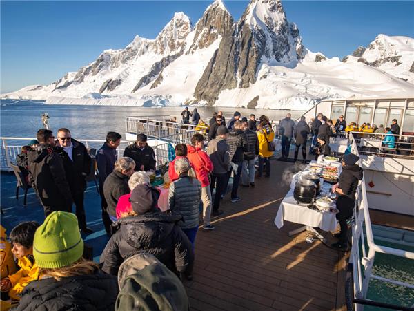 Antarctica, South Georgia and Falklands cruise