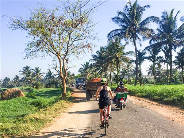 Kerala and tropical India cycling vacations