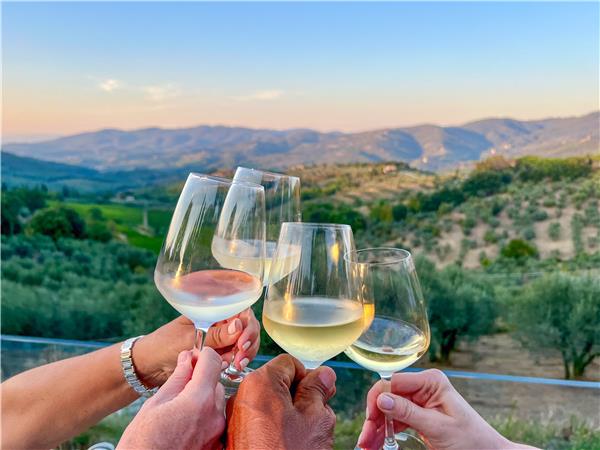 Tuscany tours, walking and wine tasting in Italy