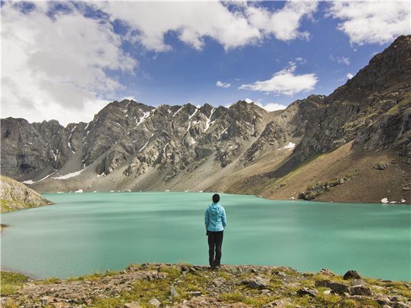 Kyrgyzstan trekking vacation