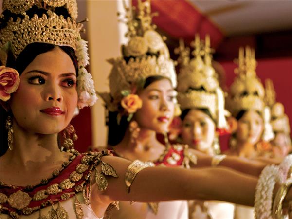 Vietnam to Thailand, small group vacation