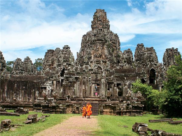 Vietnam to Thailand, small group vacation