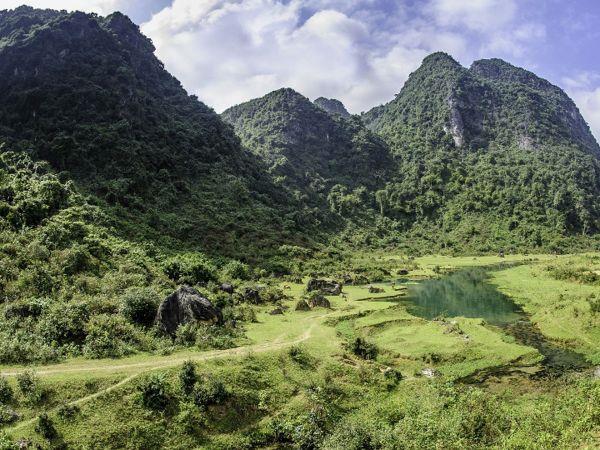 Vietnam small group explorer vacation