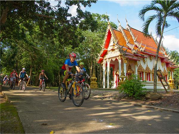 Biking vacation in Indochina