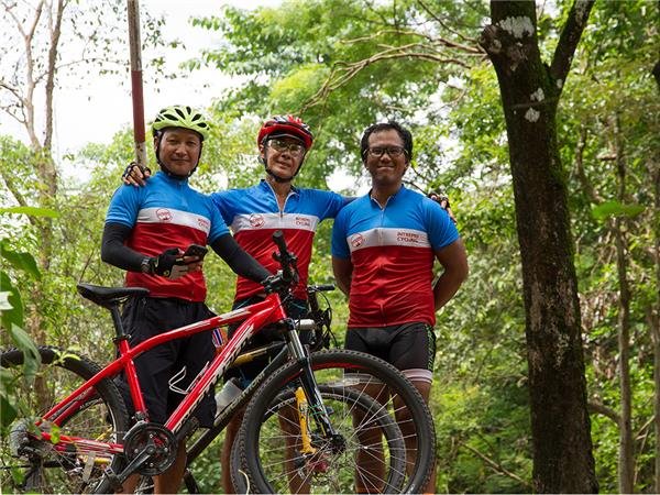 Biking vacation in Indochina