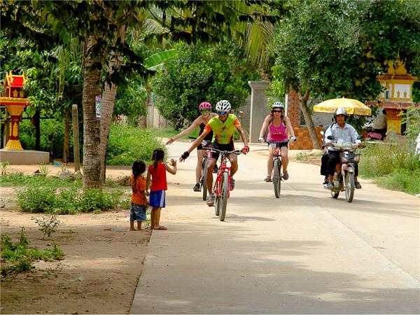 Biking vacation in Indochina