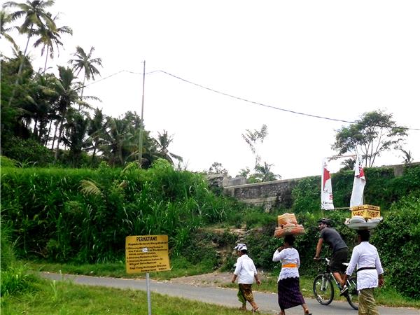 Indonesia biking vacation, Bali and Java