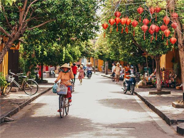 Hanoi to Ho Chi Minh vacation in Vietnam