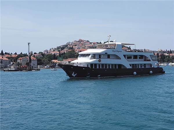 Croatia cruising vacation, Dubrovnik to Split