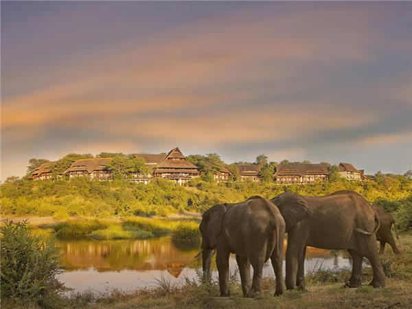 Premium Botswana small group vacation