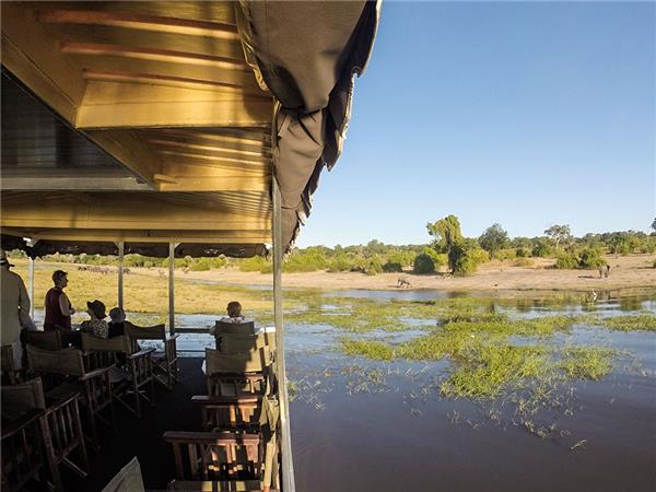 Premium Botswana small group vacation