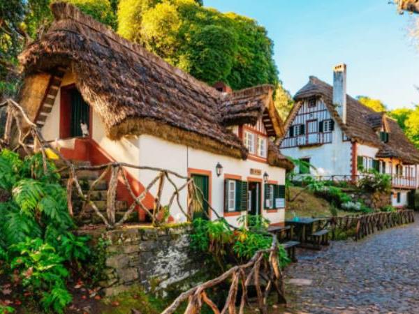 Madeira walking tour, private departure