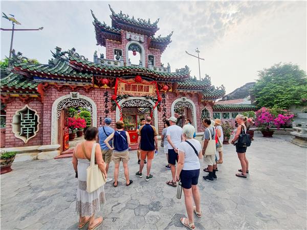 Vietnam  luxury tour with Angkor Wat