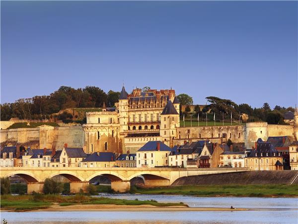 Loire Valley walking and wine vacation