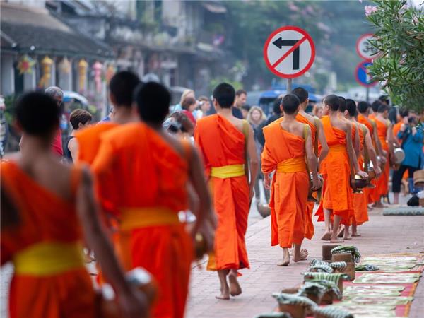 Laos and Thailand budget tour 18-35s