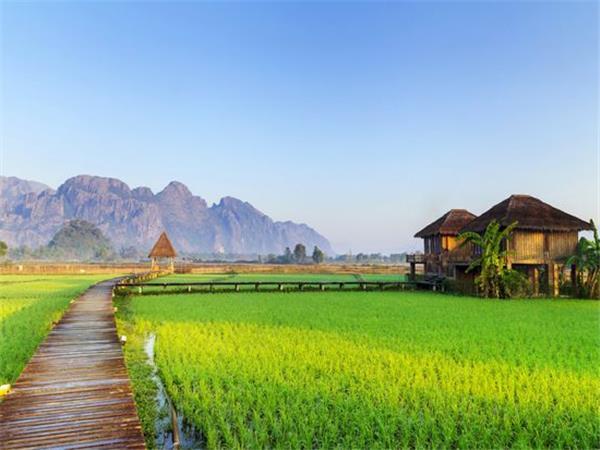 Laos and Thailand budget tour