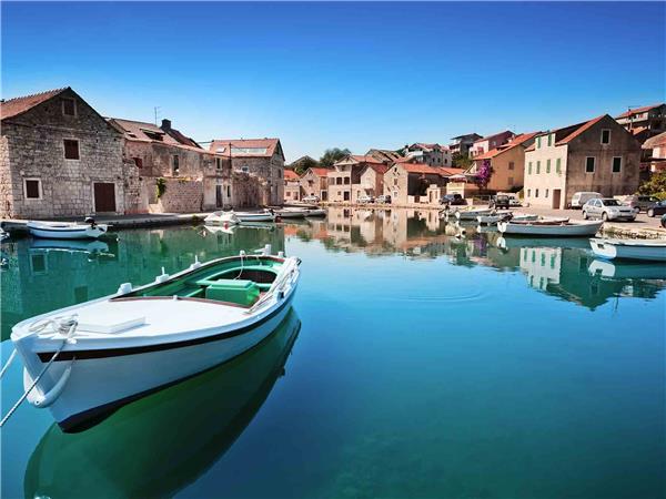 Croatia Coastal cruising vacation